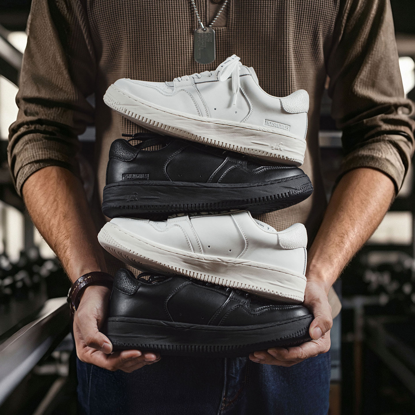 MADEN Classic White Black Plat - Men'S Shoes Black And White ulasan dan harga